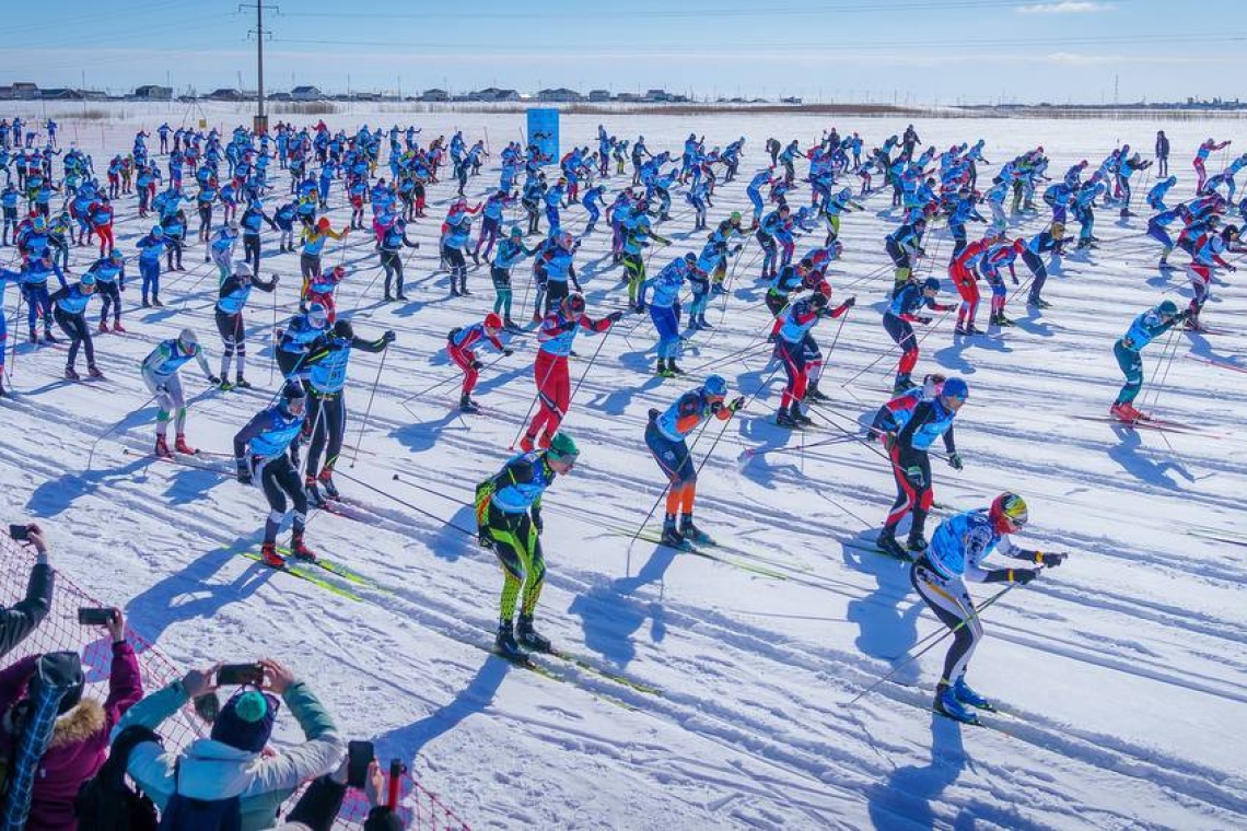Почти четыре тысячи человек приняли участие в Югорском лыжном марафоне «UGRA SKI»