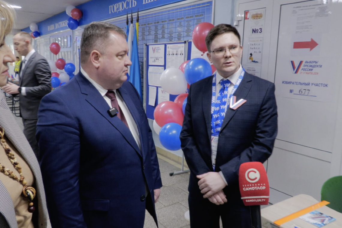 Глава Нижневартовска проверил готовность избирательных участков
