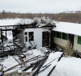 У семьи из поселка Дивный полностью сгорел дом